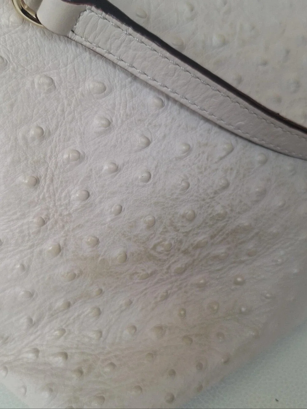 Kate Spade A La Vita Leena Cream Ostrich Embossed Leather Shoulder Bag EUC